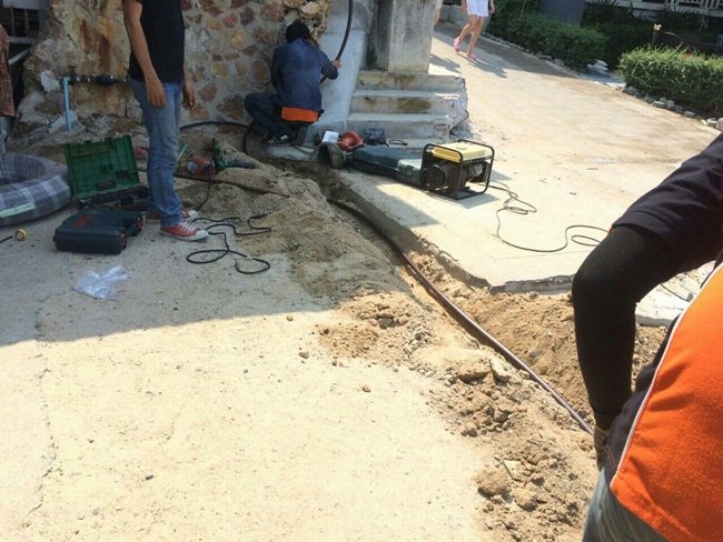 เดินไฟฟ้า ติดตั้งซ่อมแซมไฟฟ้า ที่ชายหาดพัทยา ชลบุรี